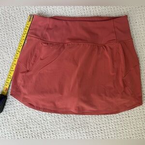 Athleta run with it 14” skort